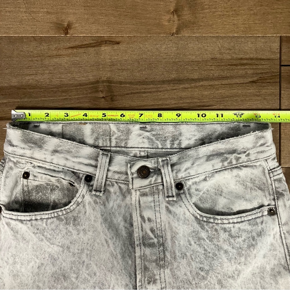 Vintage Levi’s Women’s 501 27x31 (tag 29x32) Gray White Denim Jeans Button Fly - Picture 9 of 15